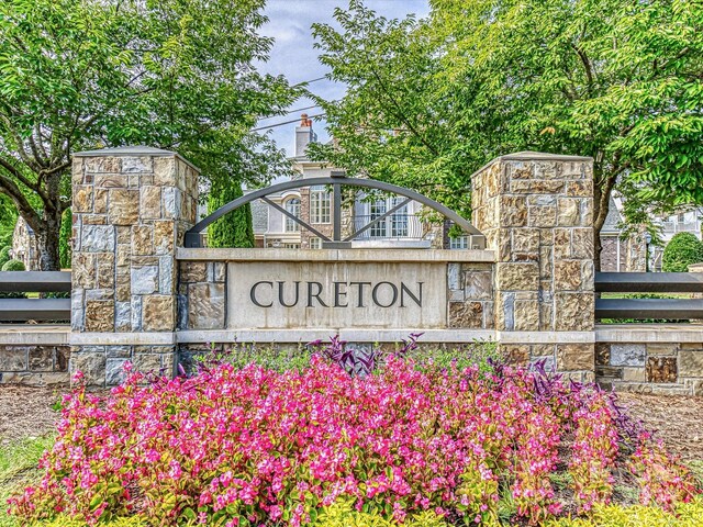 8725 Soaring Eagle Ln, Waxhaw, NC 28173 - view of community sign