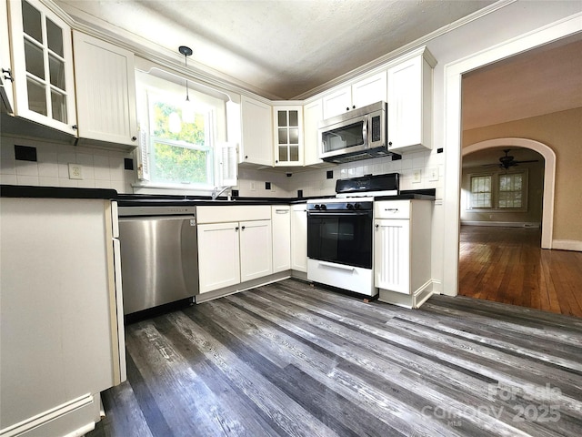 423 N Cedar St, Lincolnton, NC 28092 - photo 3