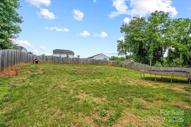 9612 Old Dowd Rd, Charlotte, NC 28214 - view of yard with a trampoline