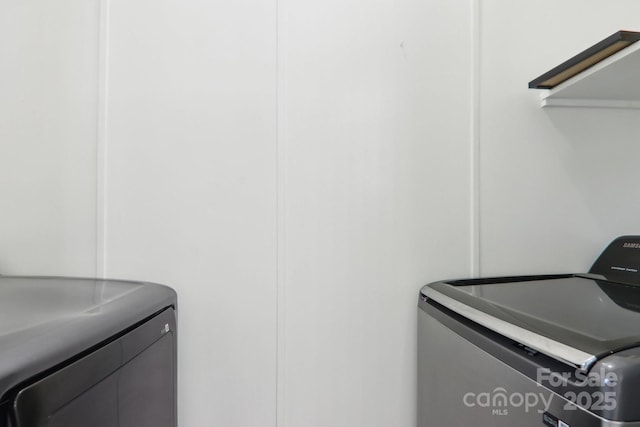 85 Star Flower Rd, Alexander, NC 28701 - laundry room with independent washer and dryer