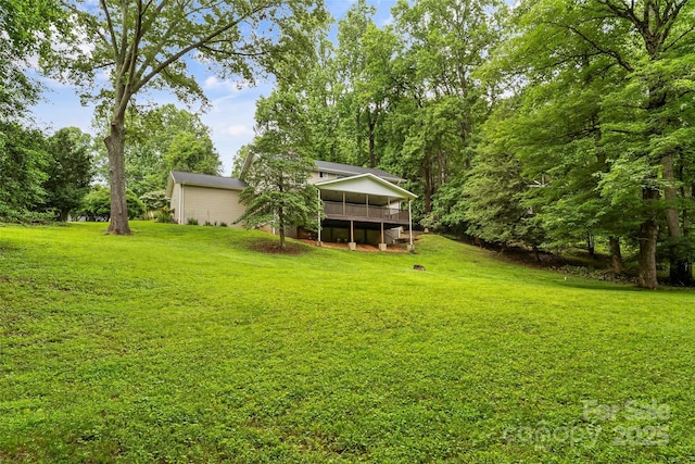 34 Westridge Dr, Asheville, NC 28803 - view of grassy yard featuring a deck