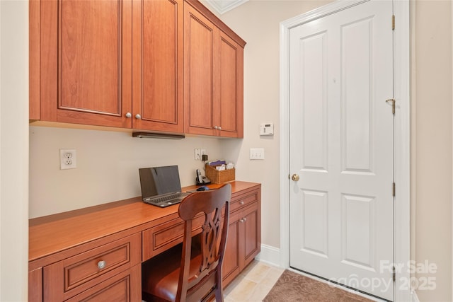 8115 Wilburn Ct, Charlotte, NC 28277 - home office with built in desk