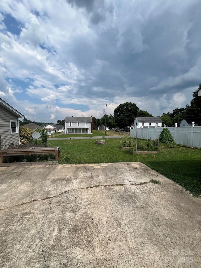 8720 Lee St, Mount Pleasant, NC 28124 - view of yard