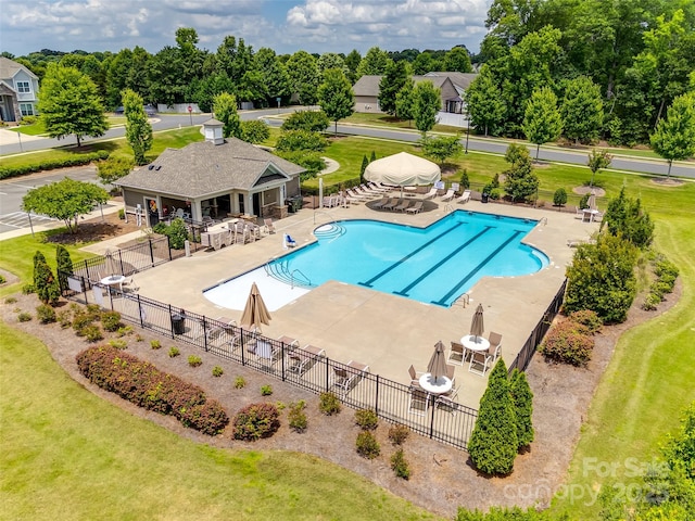 645 Brookhaven Dr, Fort Mill, SC 29708 - community pool with a patio area
