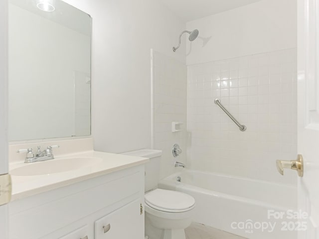 6817 Dumbarton Dr, Charlotte, NC 28210 - full bathroom with vanity, toilet, and shower / bath combination