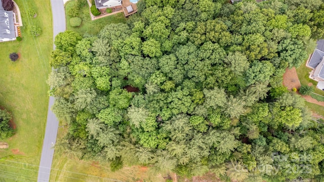 6255 Mountainside Dr, Hickory, NC 28601