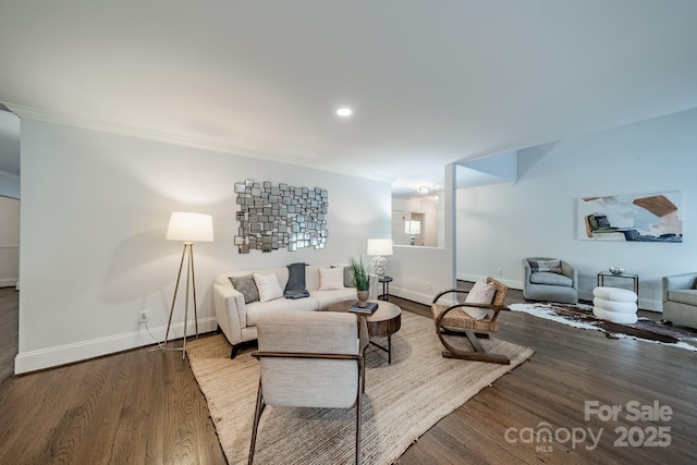 1121 S Wendover Rd, Charlotte, NC 28211 - living area with baseboards, wood finished floors, crown molding, and recessed lighting