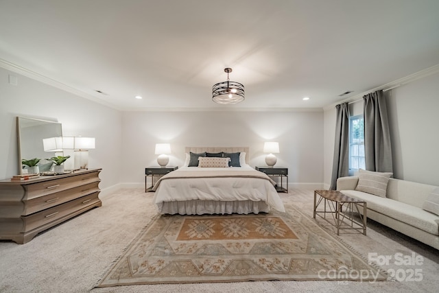 1121 S Wendover Rd, Charlotte, NC 28211 - bedroom featuring crown molding, light carpet, baseboards, and recessed lighting