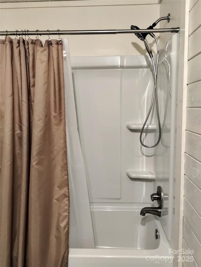 429 Biodome Dr, Waynesville, NC 28785 - bathroom featuring shower / tub combo