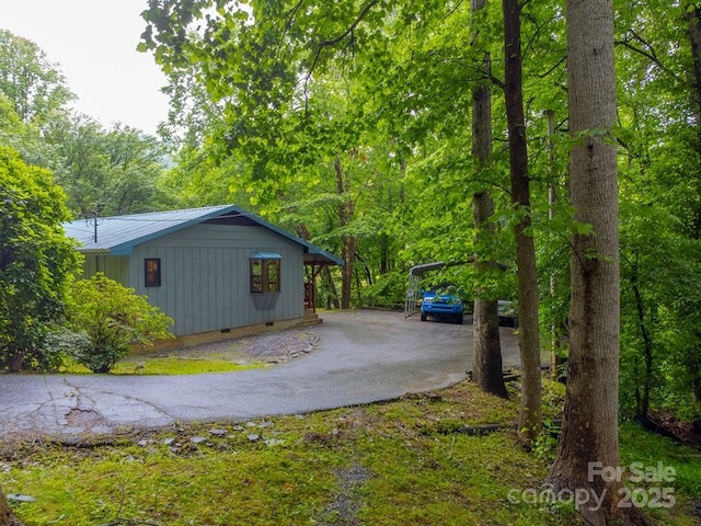 302 Mitchell Rd, Sylva, NC 28779 - view of outdoor structure featuring driveway
