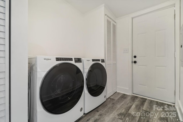 2315 Circle Dr, Great Falls, SC 29055 - washroom with washer and dryer, dark wood-style floors, and crown molding