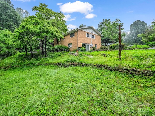 989 Mine Gap Rd, Zirconia, NC 28790 - view of yard