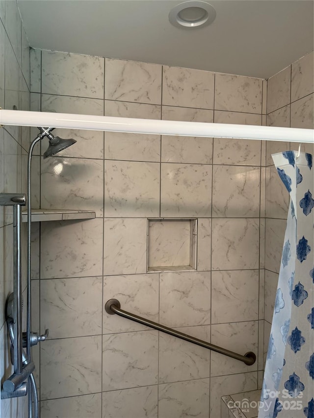 6018 Unionville Rd, Monroe, NC 28110 - bathroom with tiled shower
