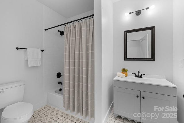1922 Thomas Ave, Charlotte, NC 28205 - bathroom with vanity and shower / tub combo with curtain