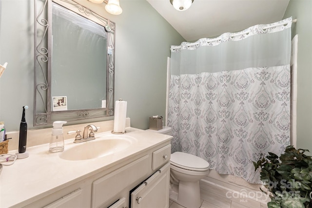 8968 St Croix Ln, Charlotte, NC 28277 - full bath with toilet, vanity, and lofted ceiling