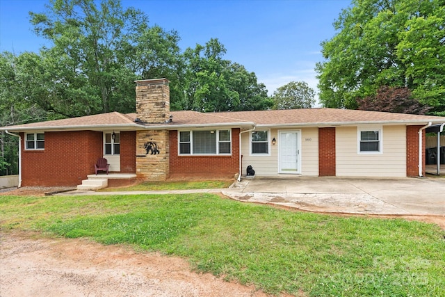 1810 13th Ave NE, Hickory, NC 28601 - ranch-style home with a front yard, a chimney, and brick siding