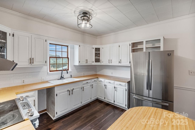 956 Stony Point Rd, Kings Mountain, NC 28086 - kitchen with freestanding refrigerator, a sink, light countertops, ornamental molding, and open shelves