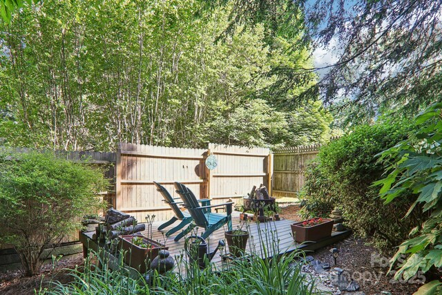 123 Brandymill Loop, Etowah, NC 28729 - view of wooden deck