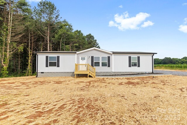 977 Myers Mill Rd, Olin, NC 28660 - manufactured / mobile home featuring crawl space