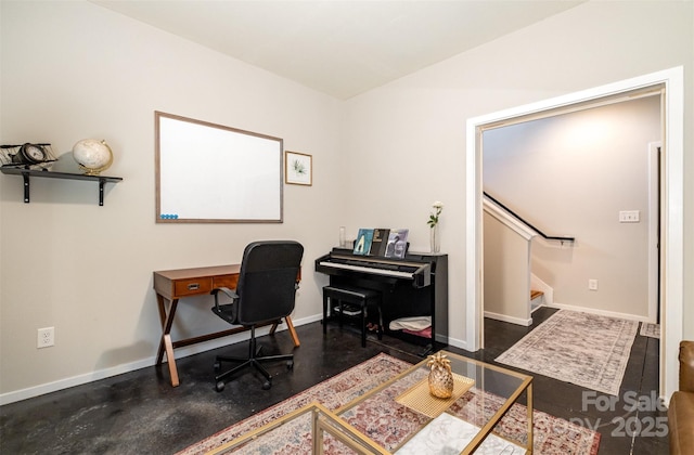 925 Westbrook Dr Unit B, Charlotte, NC 28202 - office with baseboards