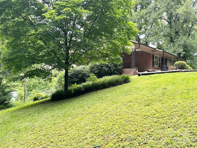 3503 Wyndham Ln, Lenoir, NC 28645 - view of grassy yard