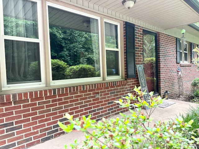 3503 Wyndham Ln, Lenoir, NC 28645 - view of covered porch