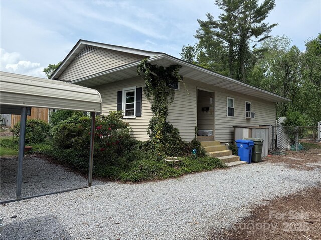 526 Ehringhaus St, Hendersonville, NC 28739 - photo 3