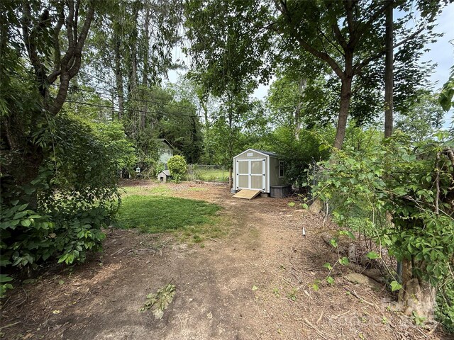 526 Ehringhaus St, Hendersonville, NC 28739 - photo 5
