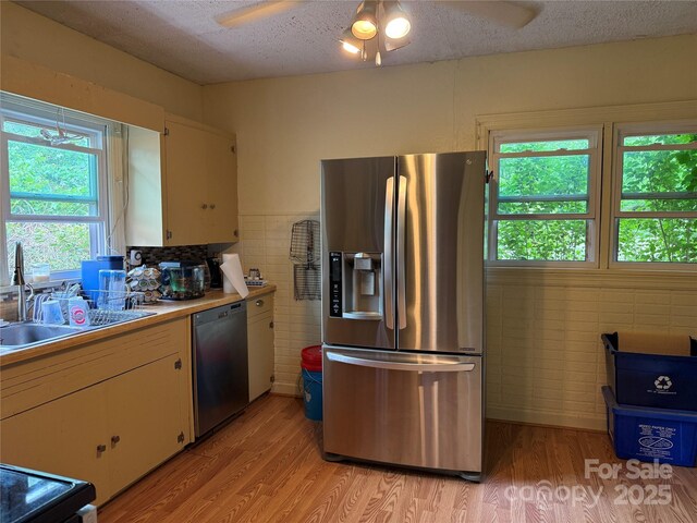 526 Ehringhaus St, Hendersonville, NC 28739 - photo 14