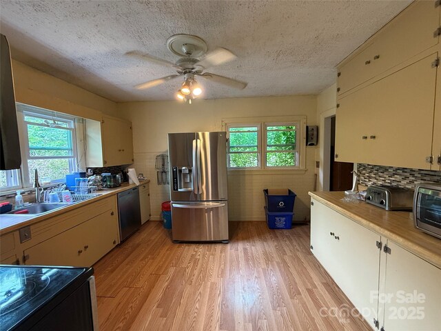 526 Ehringhaus St, Hendersonville, NC 28739 - photo 15