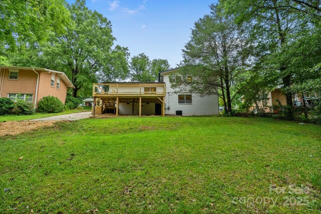 3326 Winterfield Pl, Charlotte, NC 28205 - rear view of property with a wooden deck and a yard