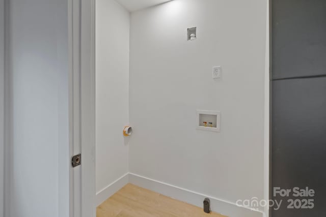 3326 Winterfield Pl, Charlotte, NC 28205 - laundry room with washer hookup, light wood-style floors, and baseboards