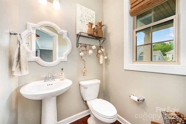 915 Claires Creek Ln, Davidson, NC 28036 - bathroom with baseboards and wood finished floors