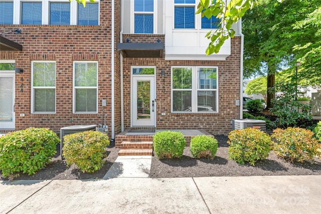 420 E 16th St, Charlotte, NC 28206 - entrance to property with brick siding and central AC