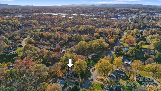 841 12th Ave NW, Hickory, NC 28601 - view of property location with mountains