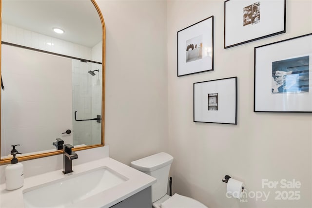 4520 Radler Ct, Charlotte, NC 28217 - full bathroom featuring toilet, vanity, and tiled shower