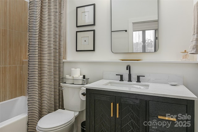 75 S Fork Trl, Lake Toxaway, NC 28747 - full bath featuring toilet, vanity, and shower / tub combo