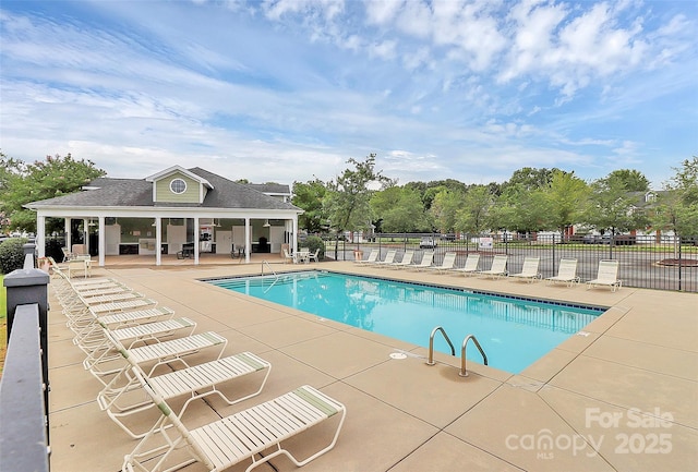 2840 Hopeton Ct, Monroe, NC 28110 - community pool with a patio area
