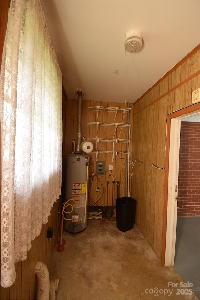 908 Ravendale Dr, Charlotte, NC 28216 - utilities featuring water heater