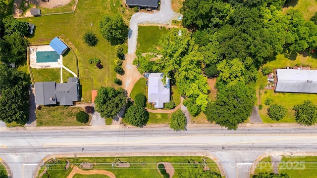 1302 E Rutherford St, Landrum, SC 29356 - photo 45