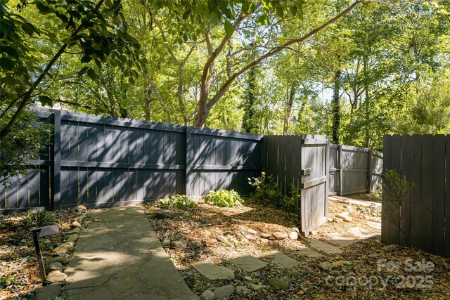 110 Annandale Ave, Asheville, NC 28801 - view of yard with a gate