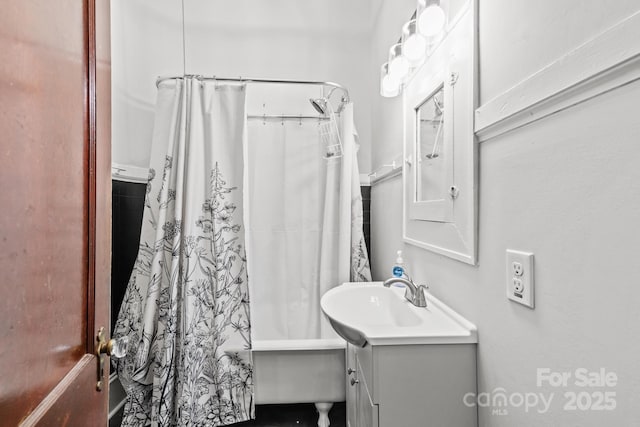 606 1st St W, Conover, NC 28613 - full bathroom featuring vanity and shower / bathtub combination with curtain
