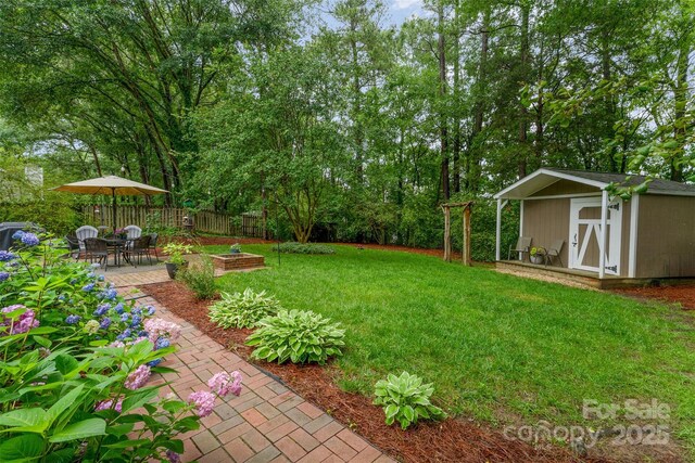 8624 Canter Post Dr, Charlotte, NC 28216 - view of yard featuring a patio area