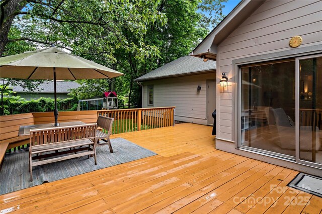 1201 Cliffspring Ct, Winston Salem, NC 27104 - view of wooden terrace