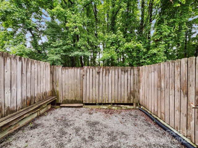 7609 Holly Grove Ct, Charlotte, NC 28227 - photo 10
