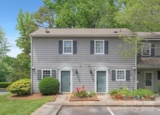 6101 Heath Ridge Ct, Charlotte, NC 28210 - view of front of house featuring roof with shingles