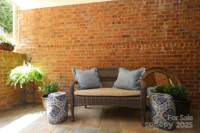 525 Queens Rd, Charlotte, NC 28207 - balcony with a patio area