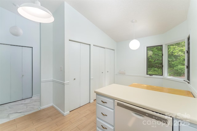 305 Piney Mountain Dr Unit D3, Asheville, NC 28805 - photo 7