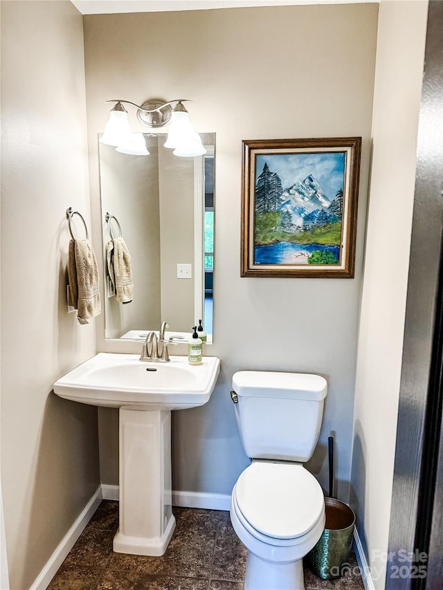 171 View Ridge Parkway, Leicester, NC 28748 - bathroom with baseboards and toilet