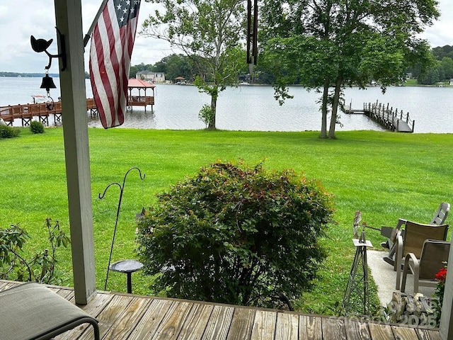 4574 Ivy Run Ln, Denver, NC 28037 - view of grassy yard featuring a water view